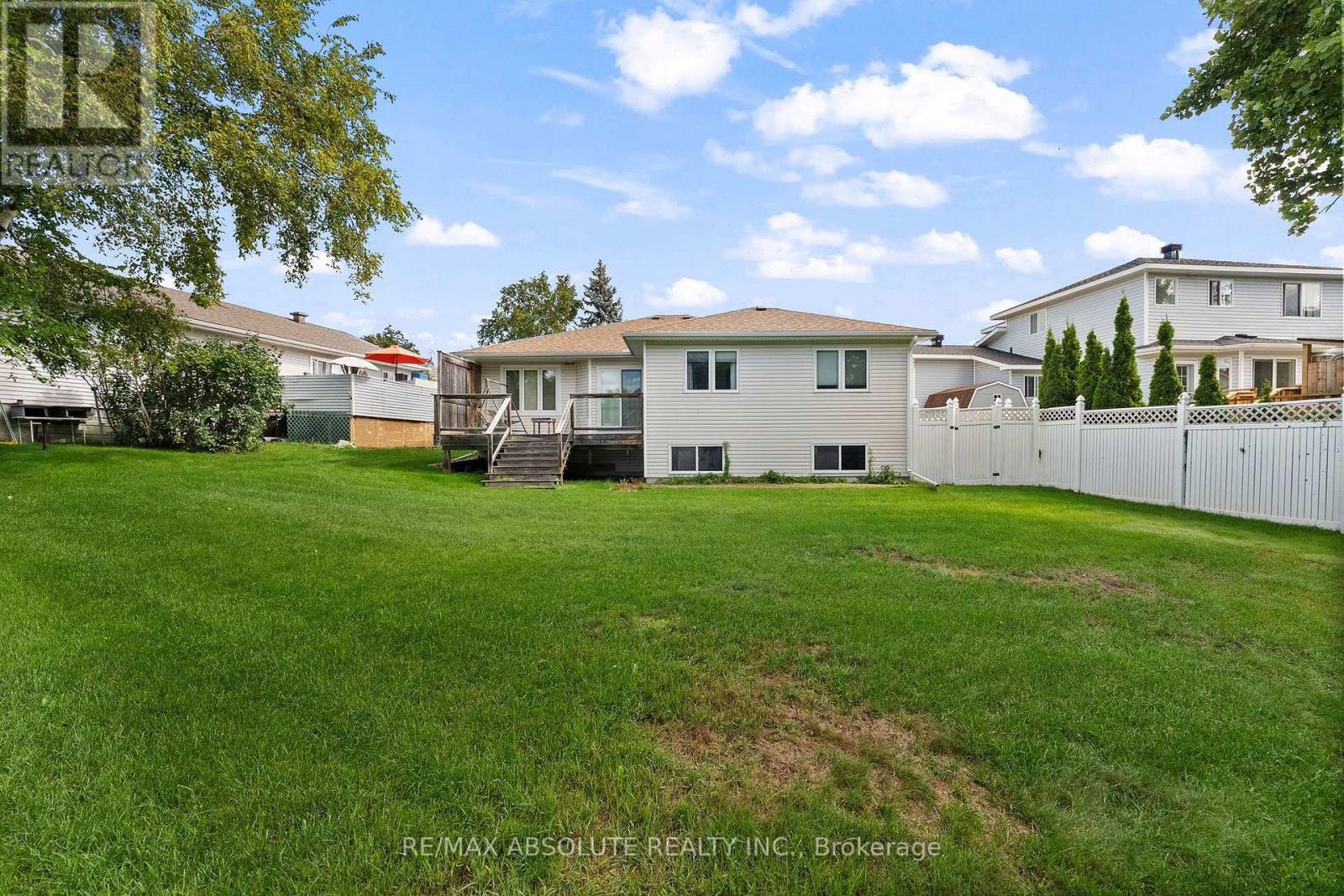 1 River Ridge Crescent Property Photo 40