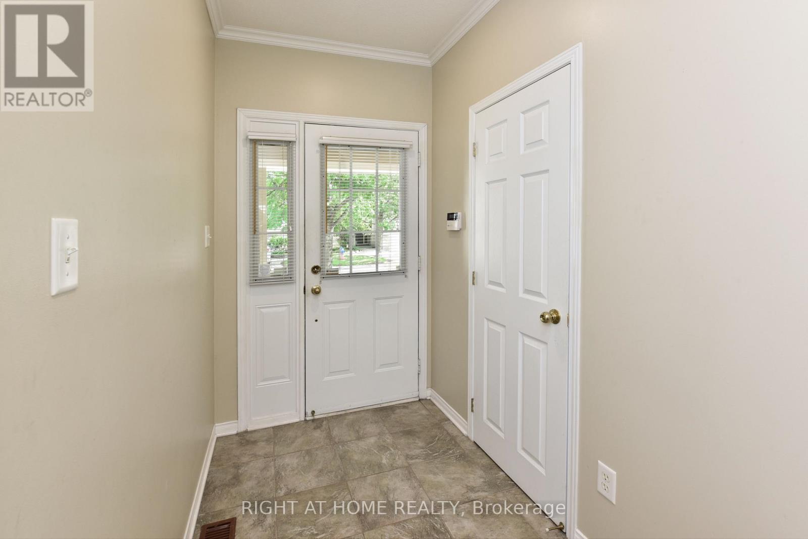 118 Braddock Private Property Photo 3