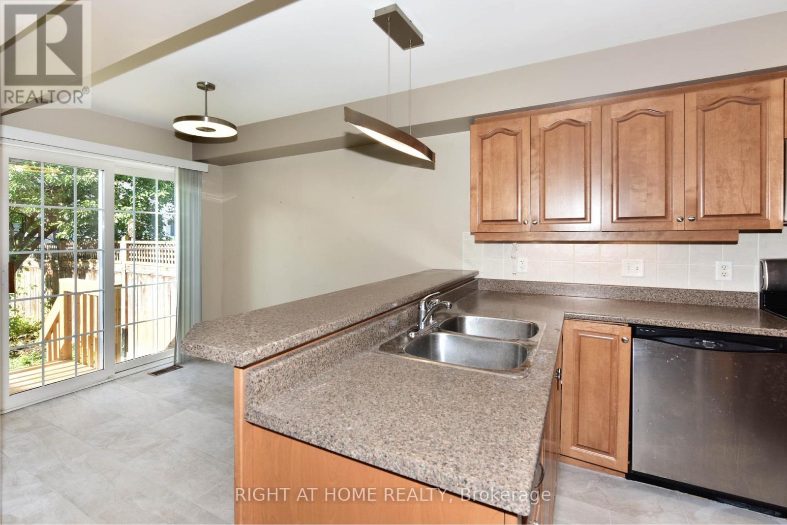 118 Braddock Private Property Photo 12