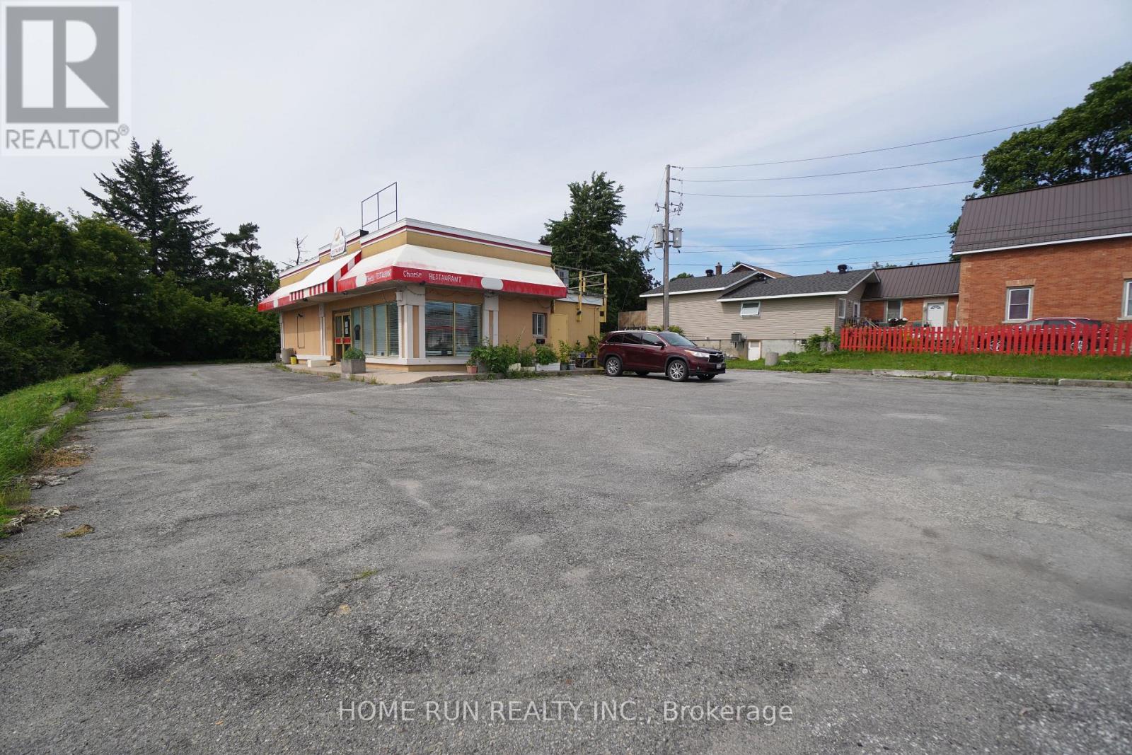45 Munro Street Property Photo 9