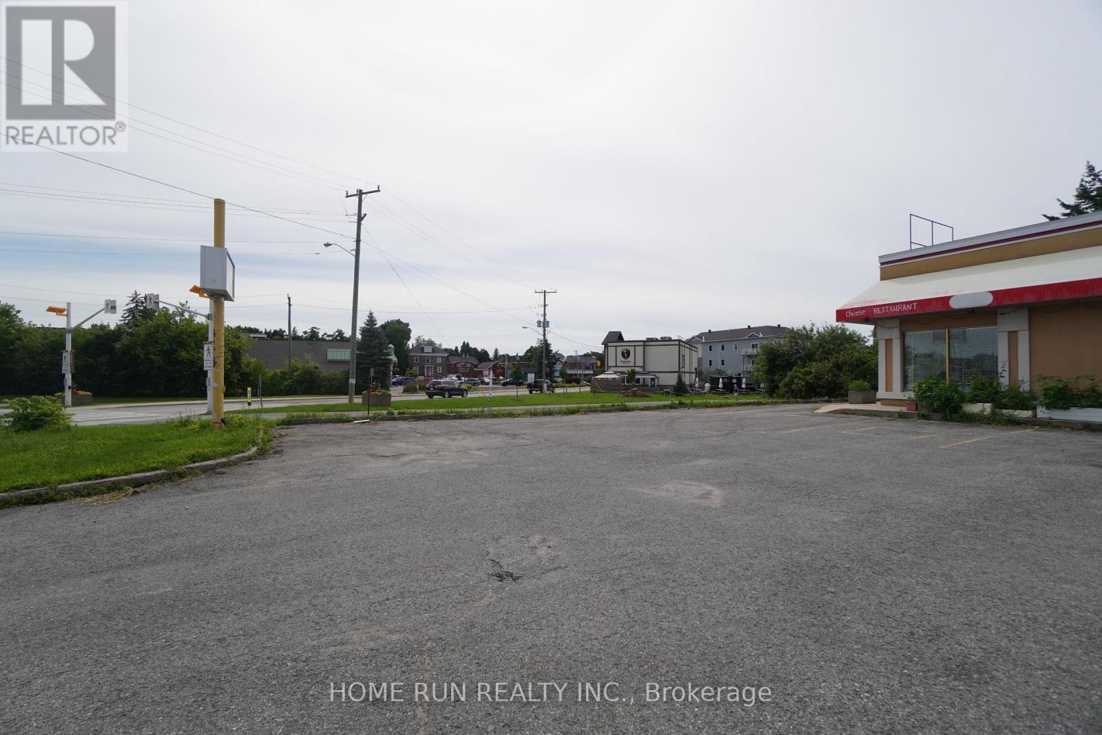 45 Munro Street Property Photo 10