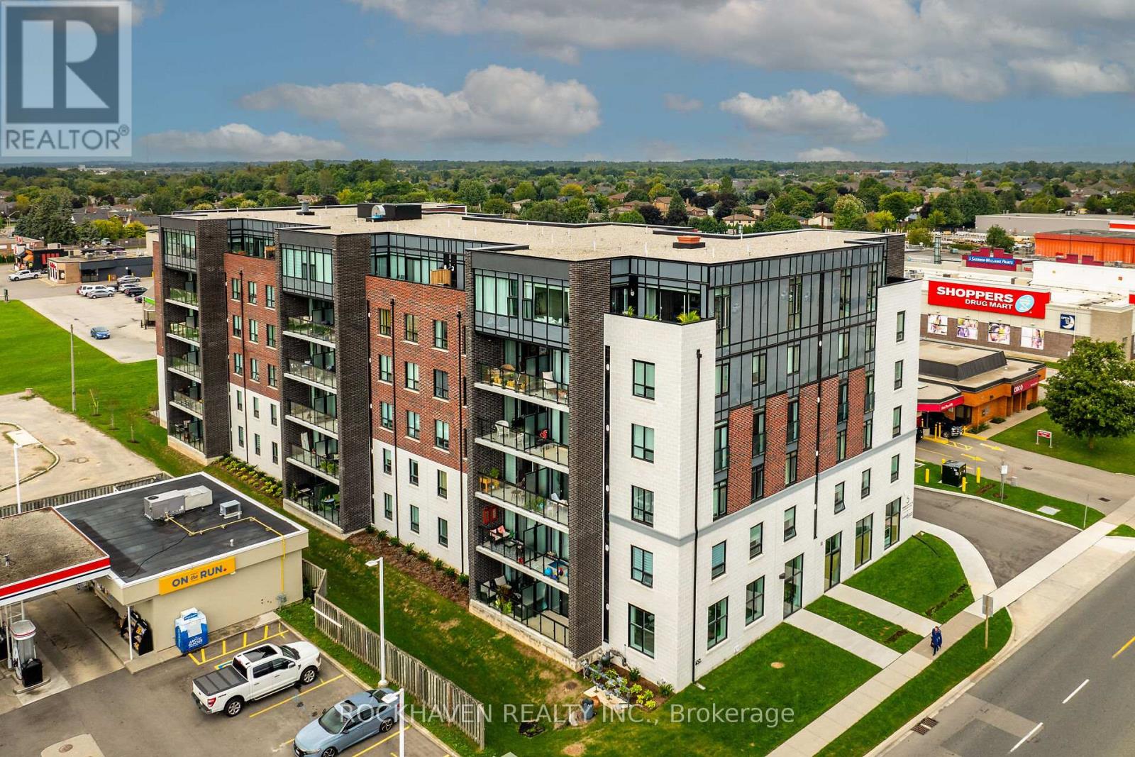 209 - 5 Hamilton Street N Property Photo 1