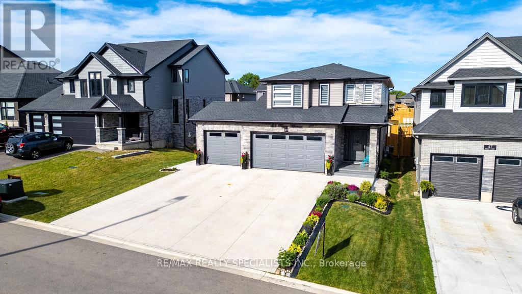 45 Peggy Avenue Property Photo 1