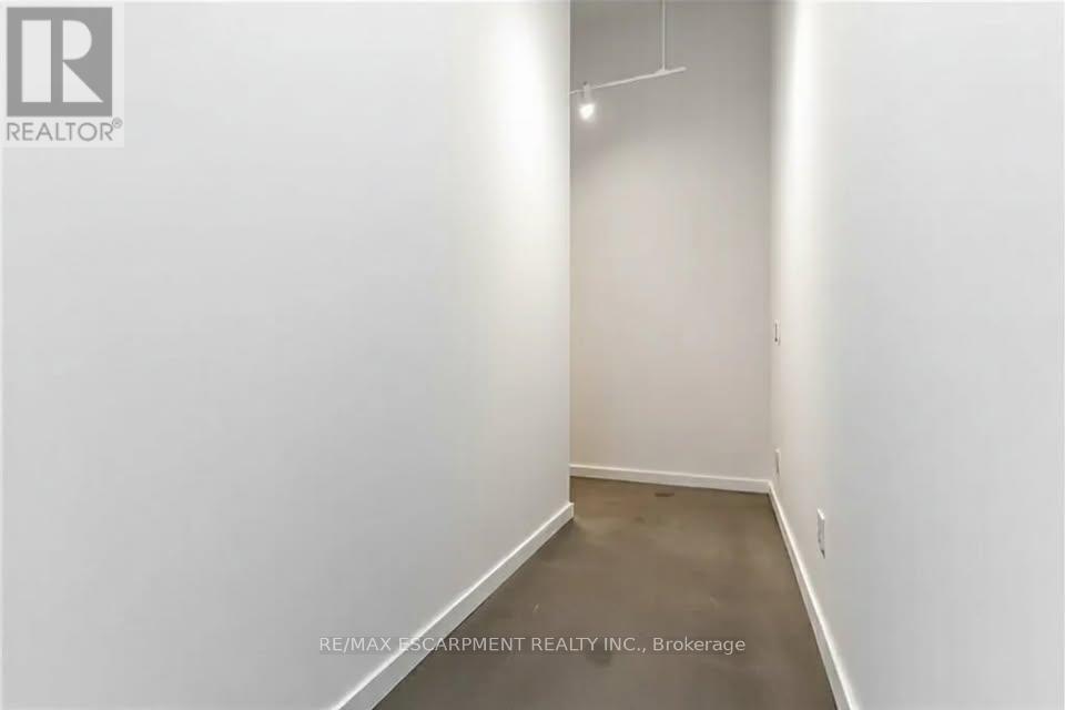 106 - 66 Bay Street S Property Photo 5