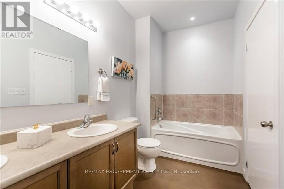 106 - 66 Bay Street S Property Photo 15