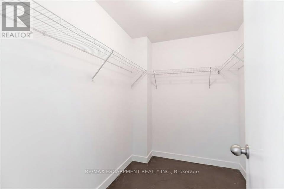 106 - 66 Bay Street S Property Photo 17