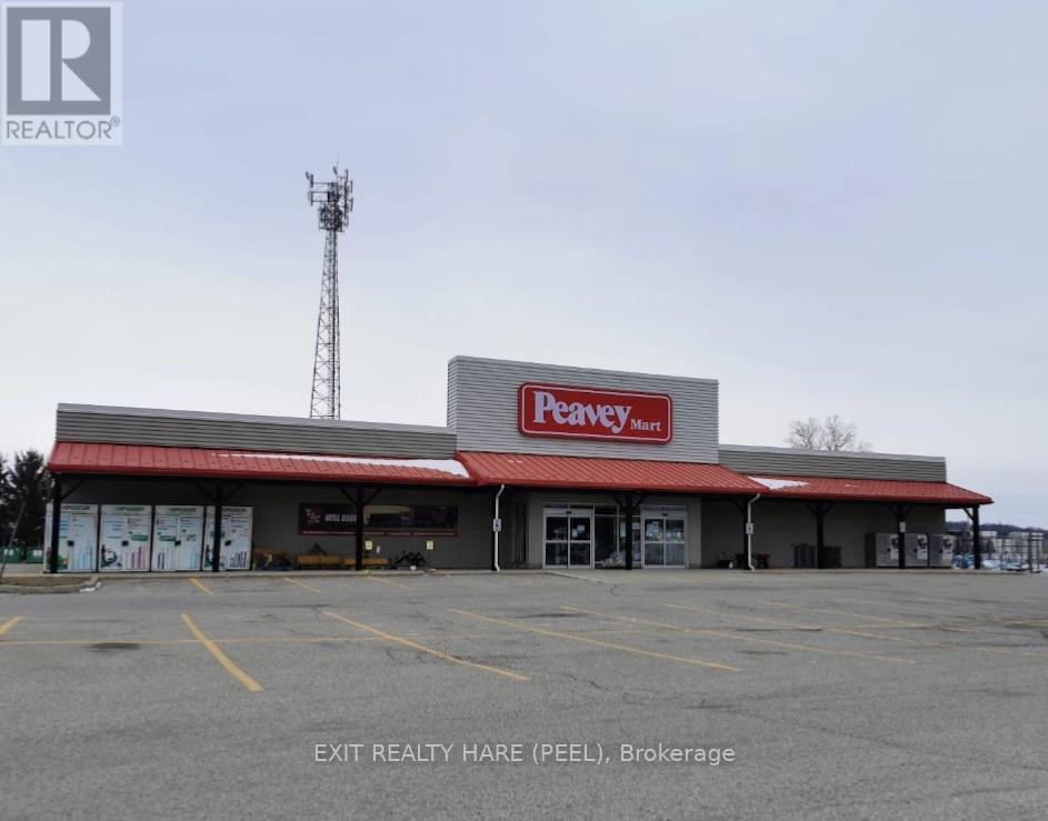 2954a Ontario Street Property Photo 3