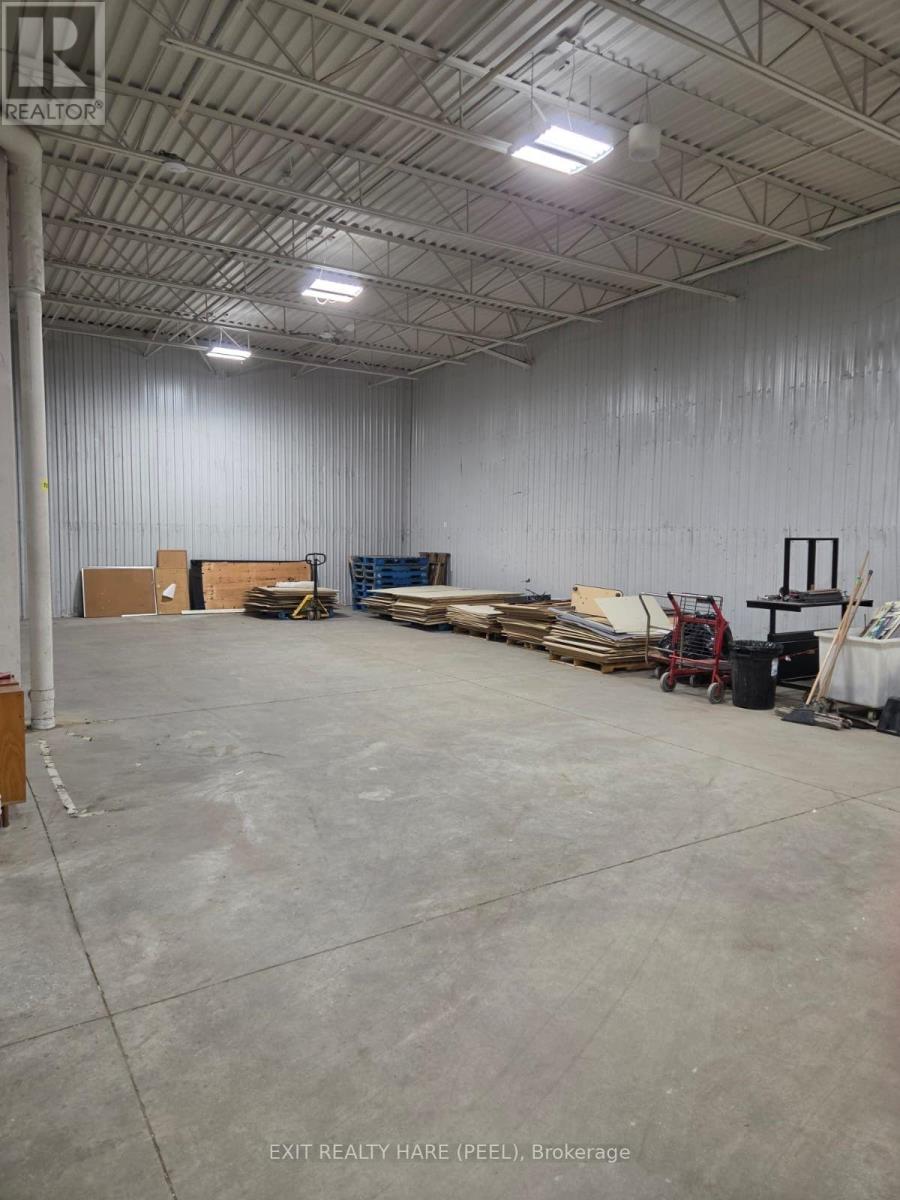 2954a Ontario Street Property Photo 21