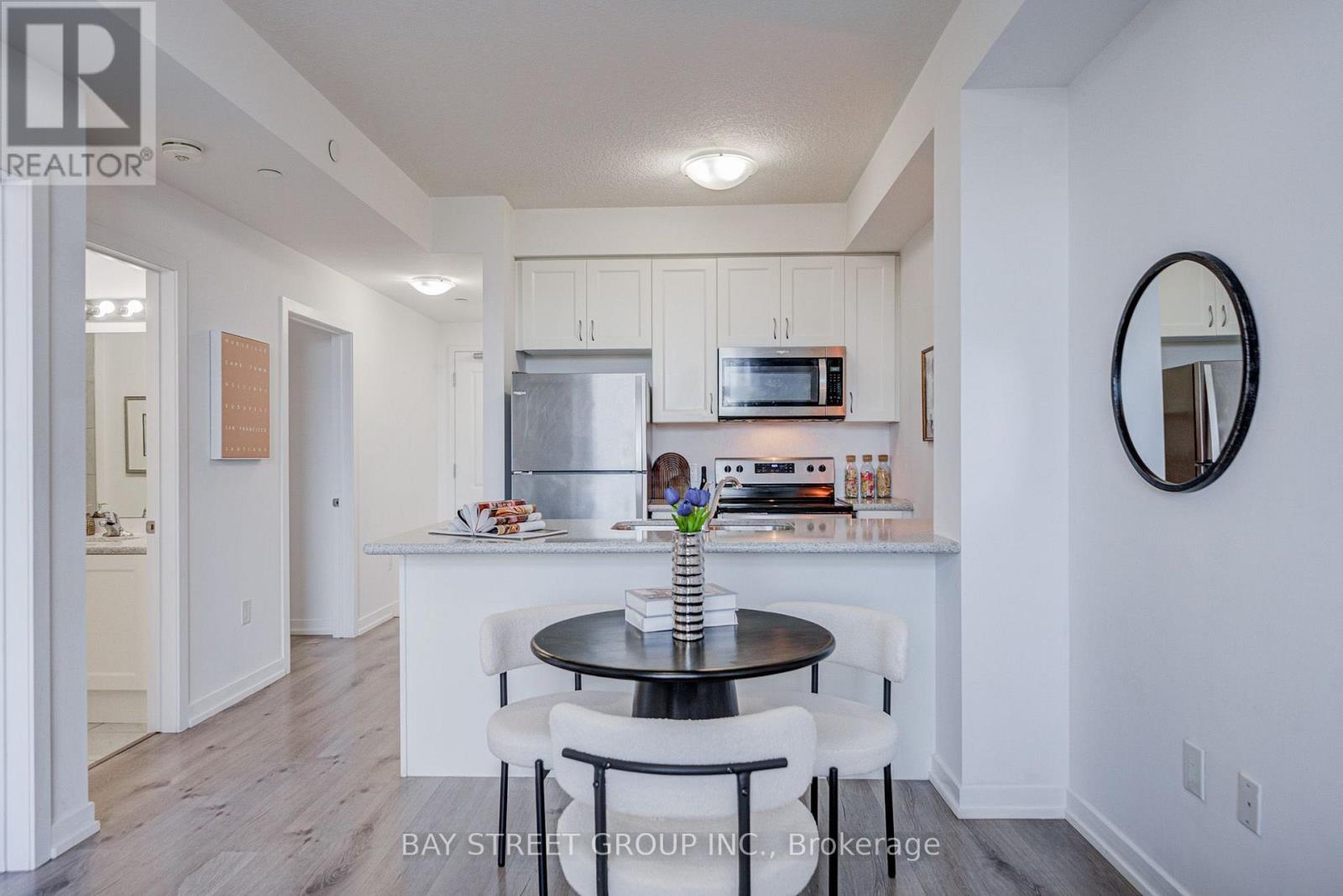 313 - 450 Dundas Street E Property Photo 9