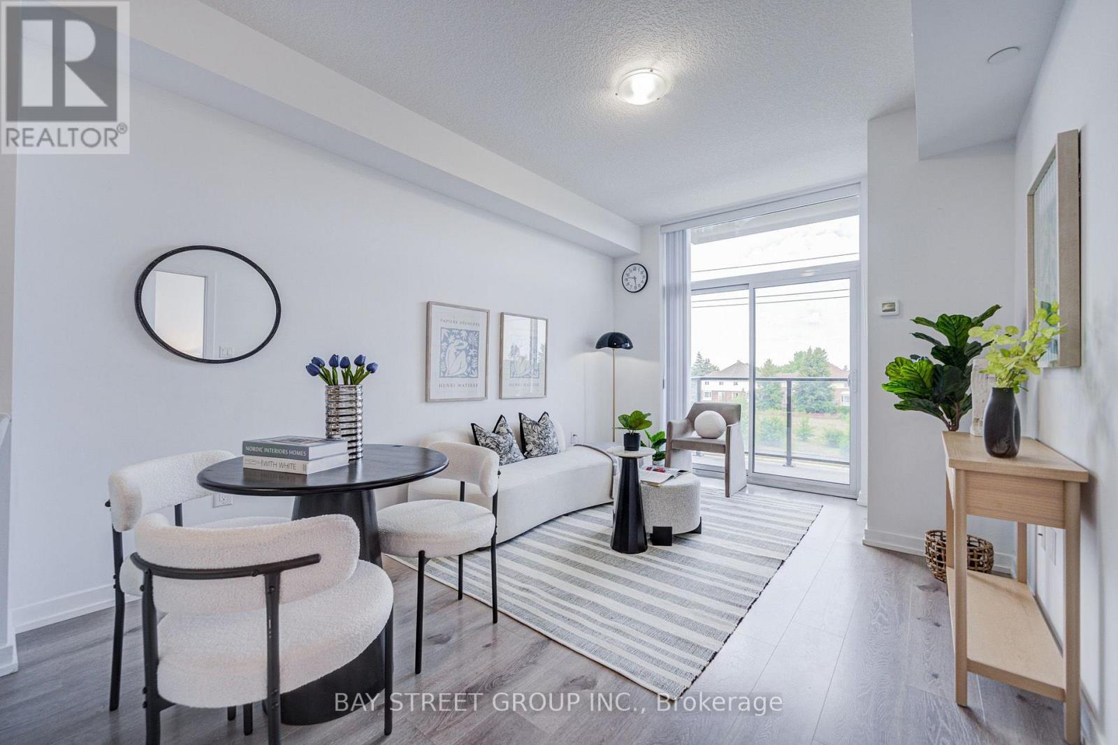 313 - 450 Dundas Street E Property Photo 10