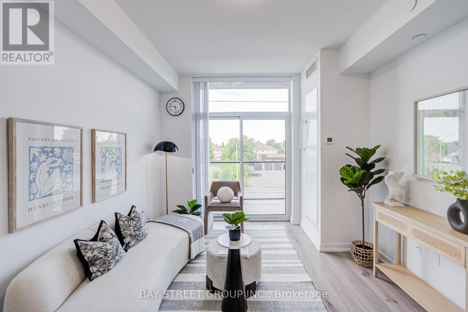313 - 450 Dundas Street E Property Photo 12
