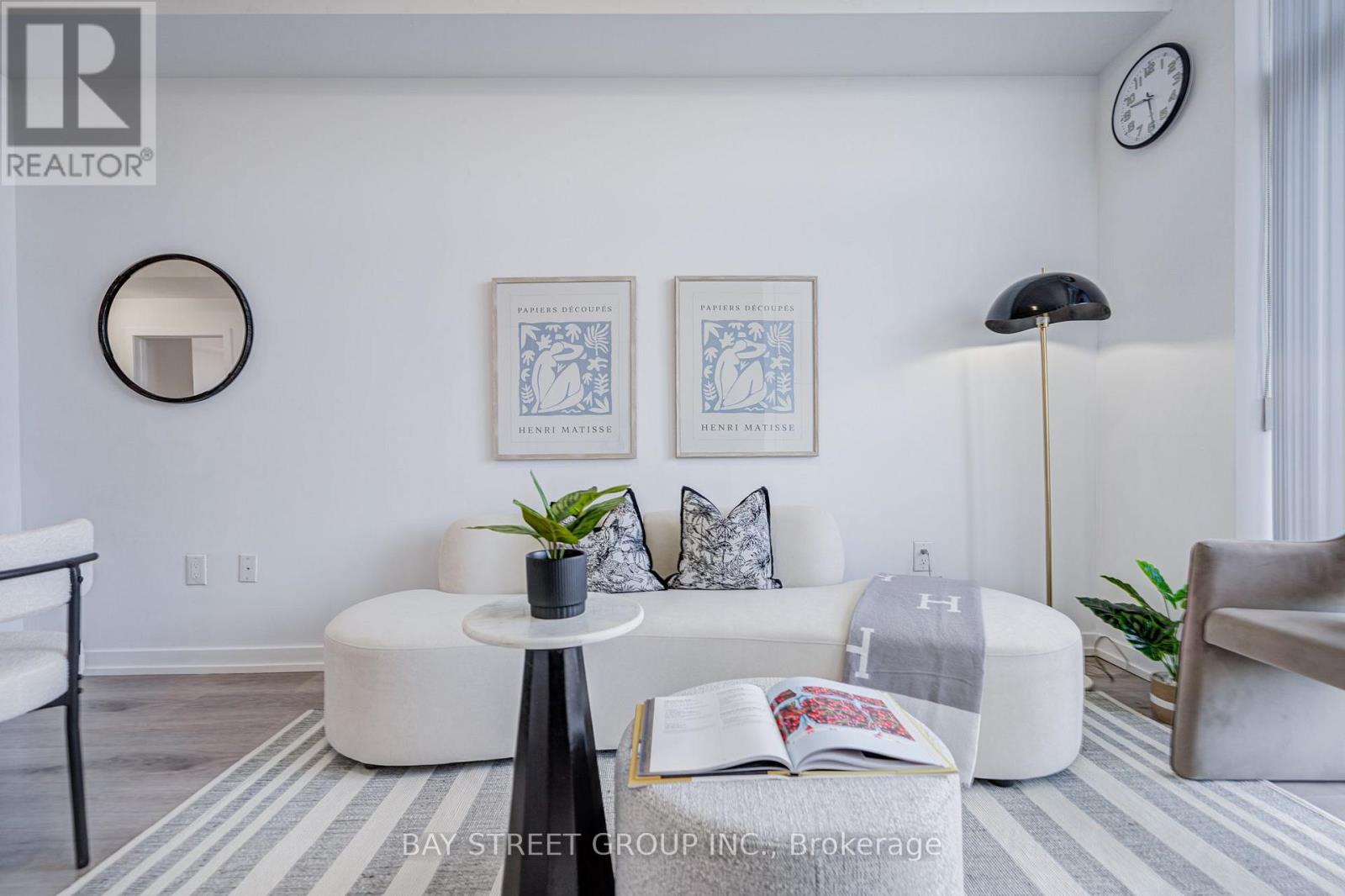 313 - 450 Dundas Street E Property Photo 16