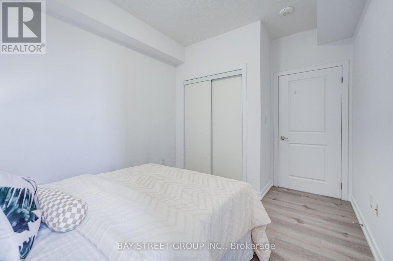313 - 450 Dundas Street E Property Photo 25