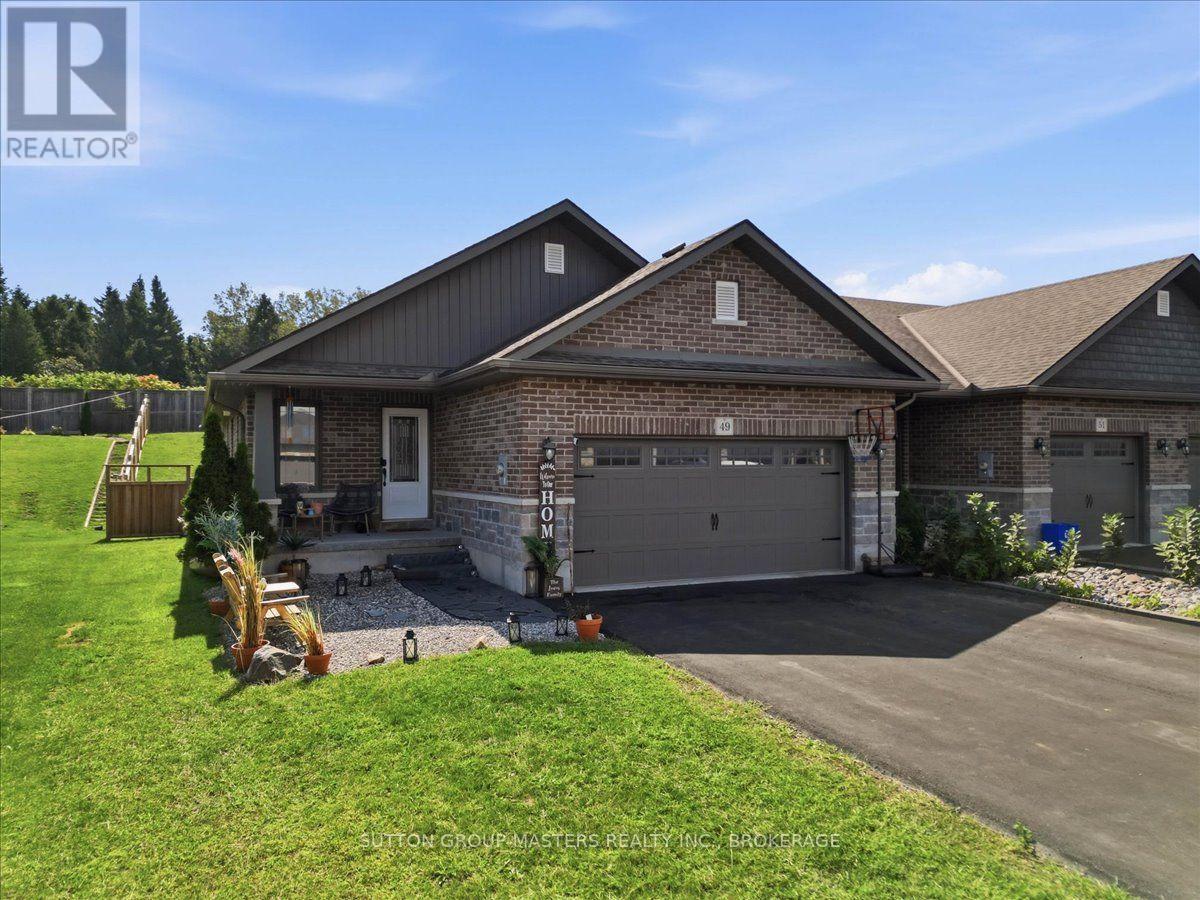 49 Aspen Drive Property Photo 2