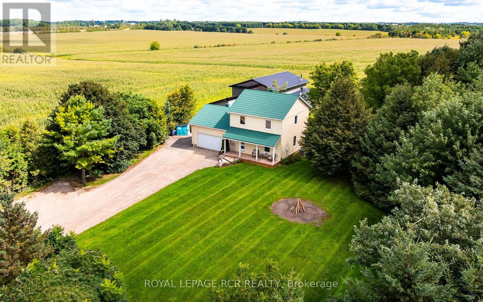 253247 9th Line Property Photo 1