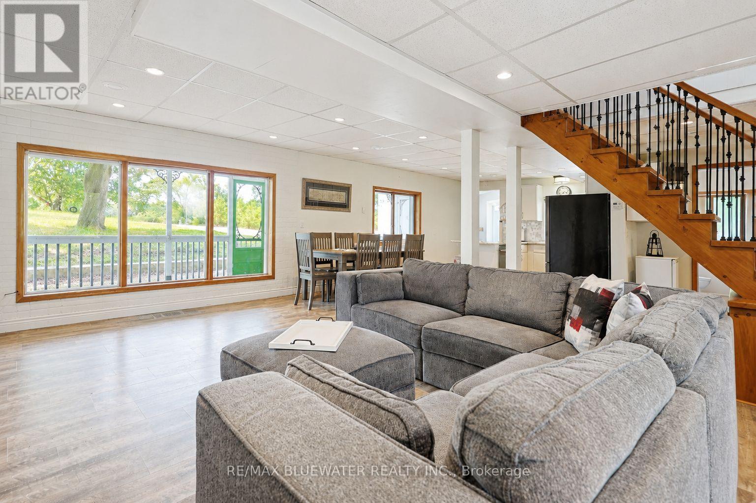 9994 Edward Street Property Photo 3