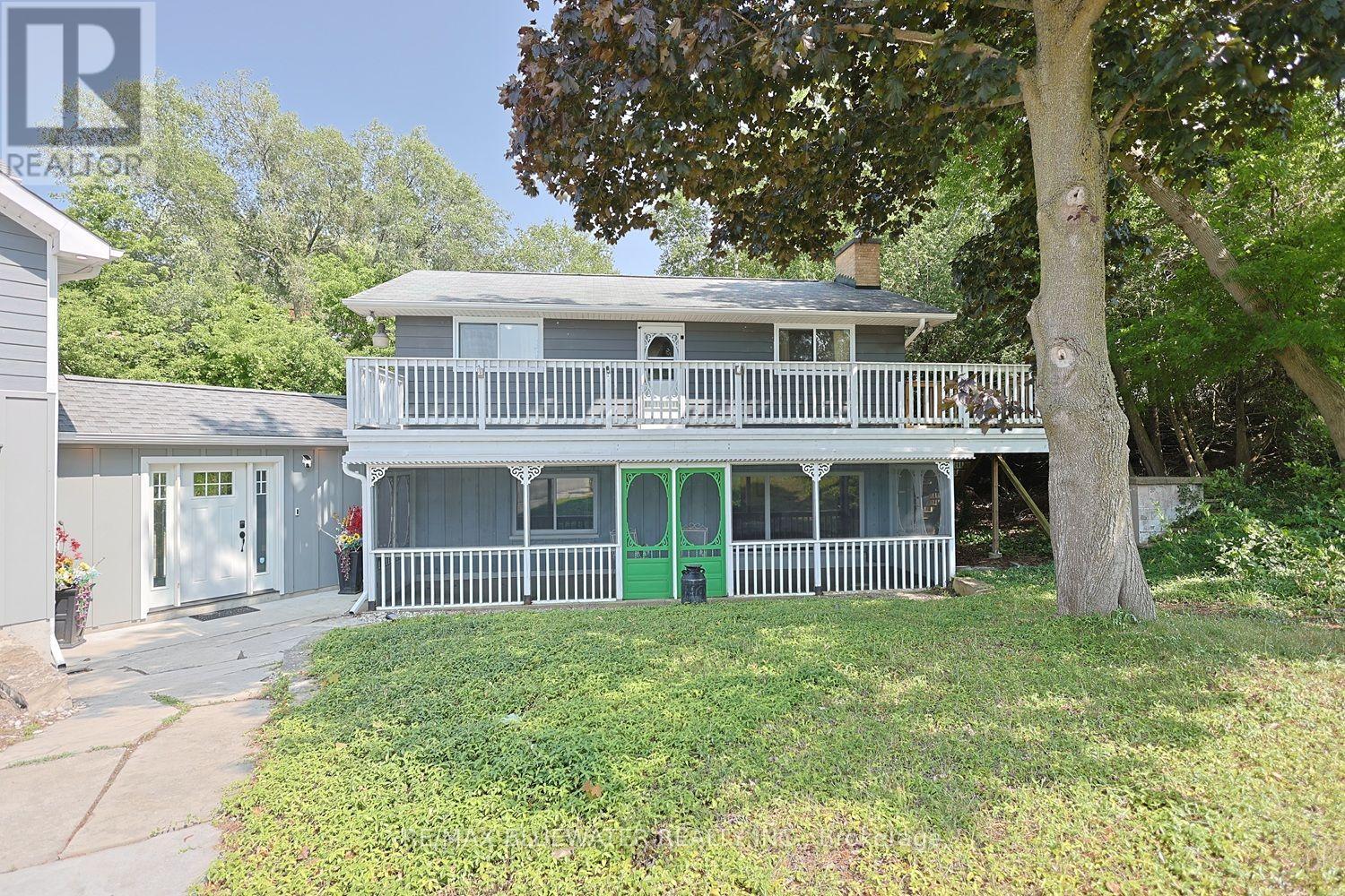 9994 Edward Street Property Photo 7