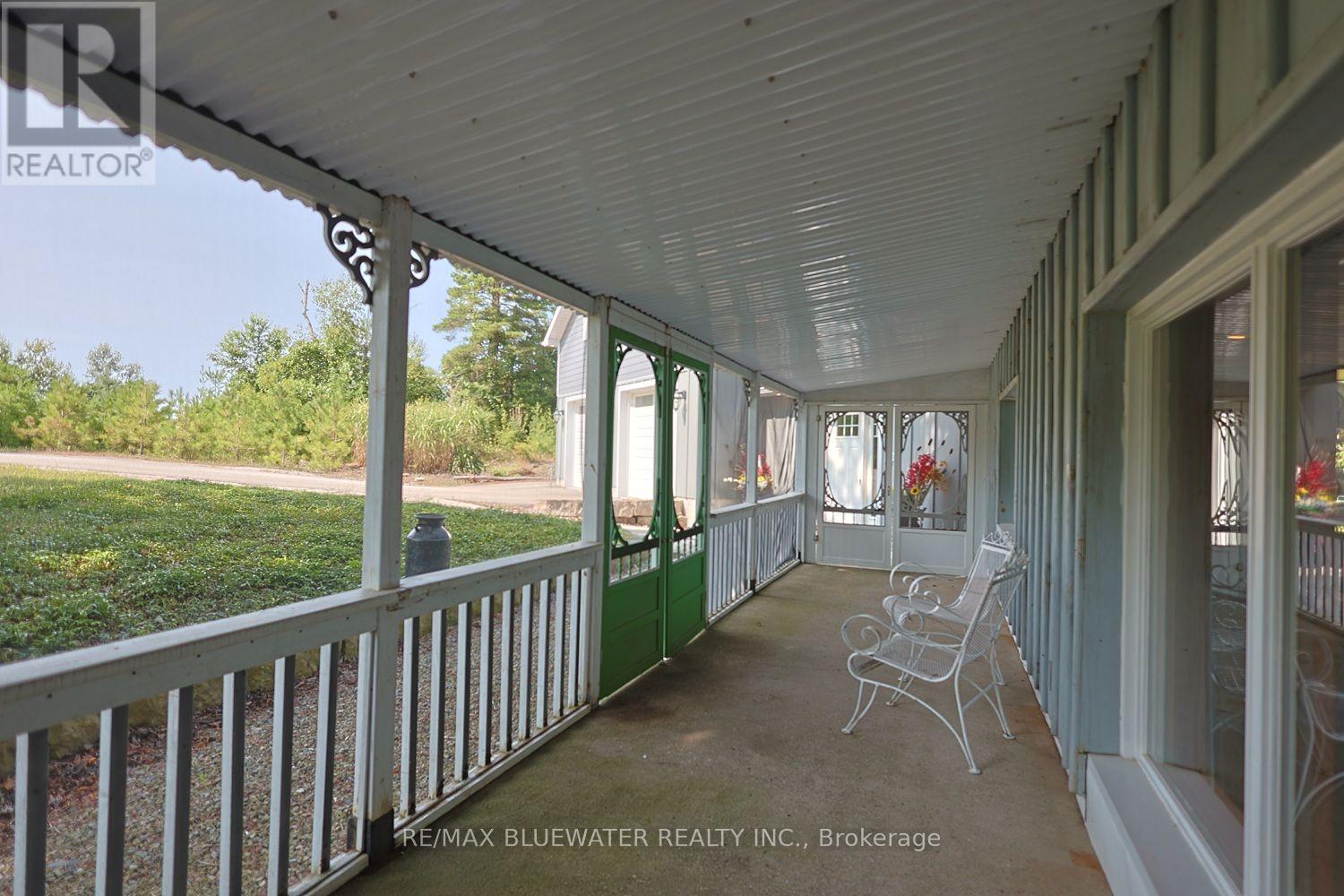 9994 Edward Street Property Photo 9