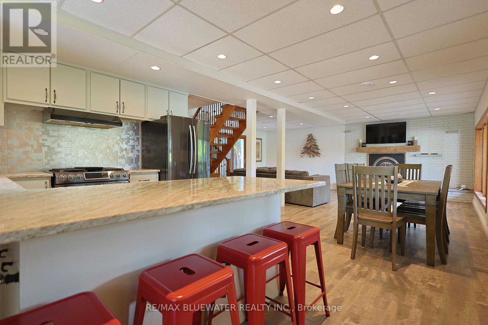 9994 Edward Street Property Photo 13