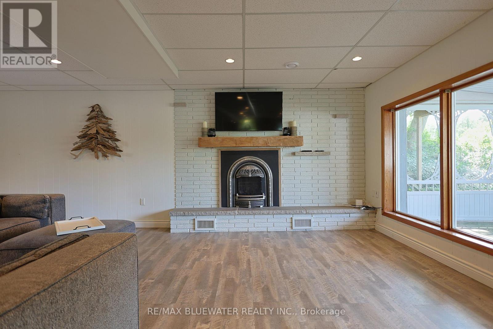 9994 Edward Street Property Photo 20