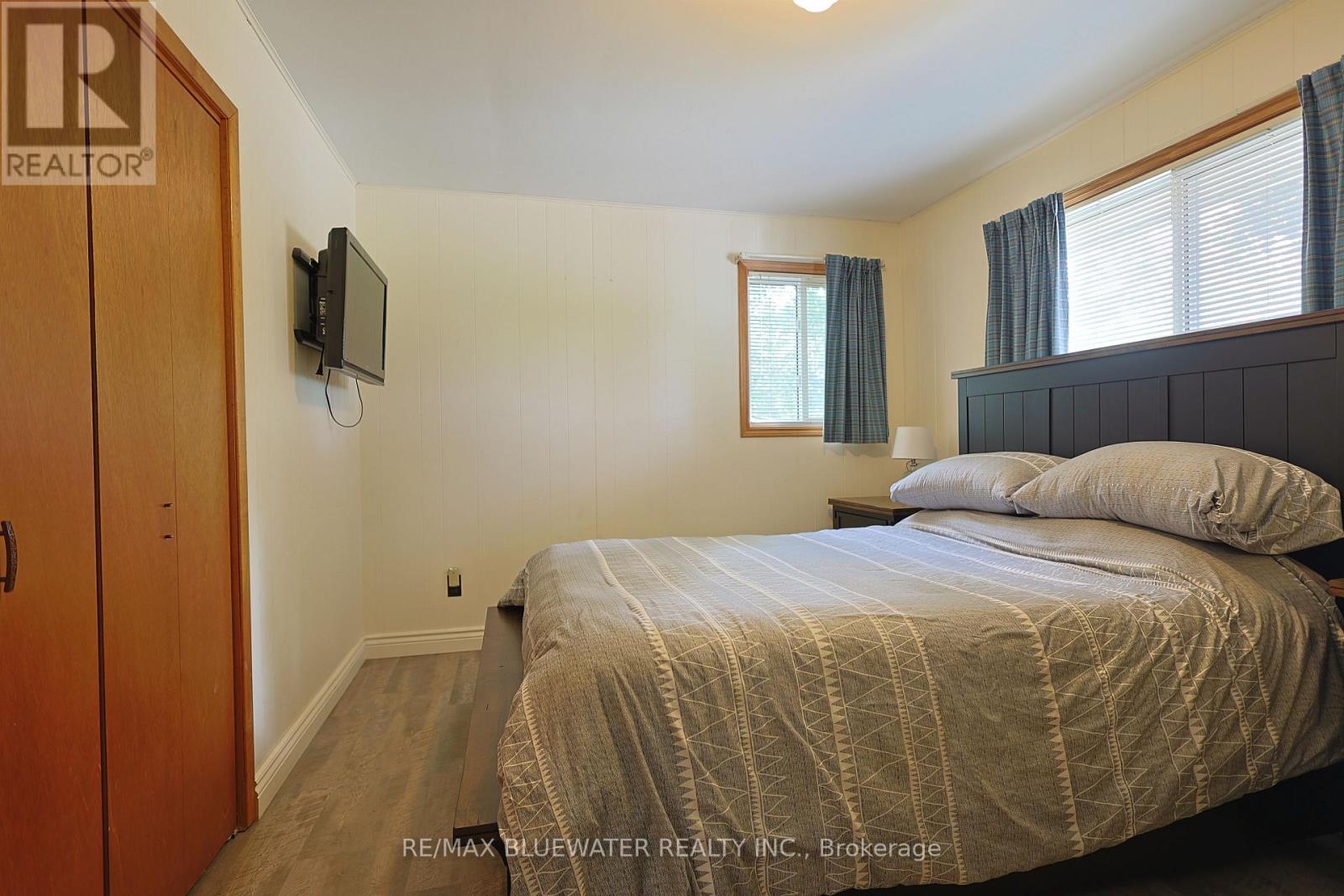 9994 Edward Street Property Photo 29