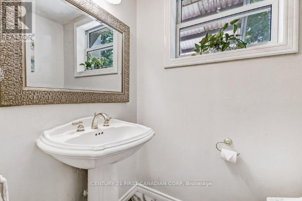 42 Portal Court Property Photo 7