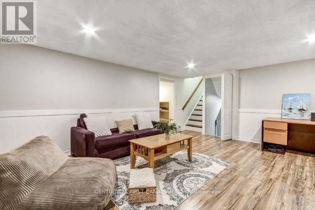 42 Portal Court Property Photo 18