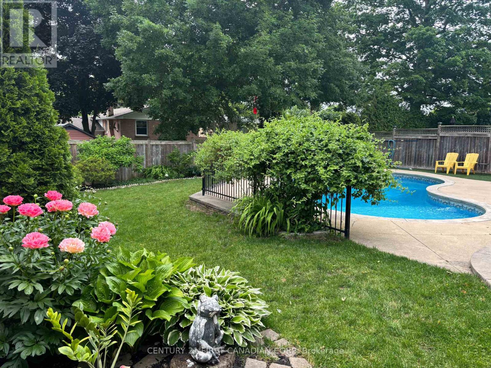 42 Portal Court Property Photo 28