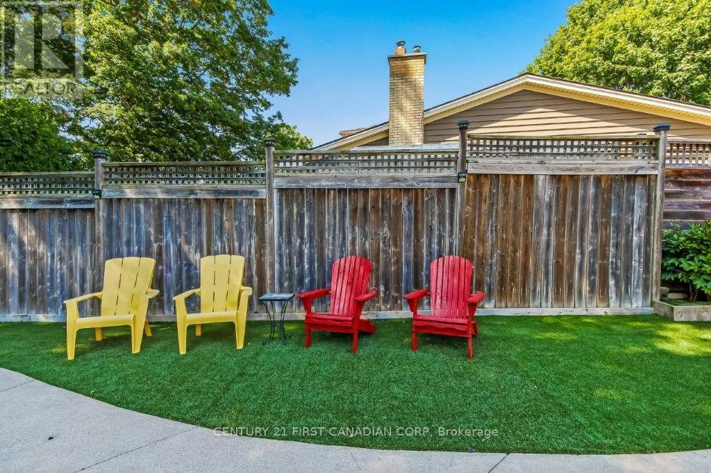 42 Portal Court Property Photo 29