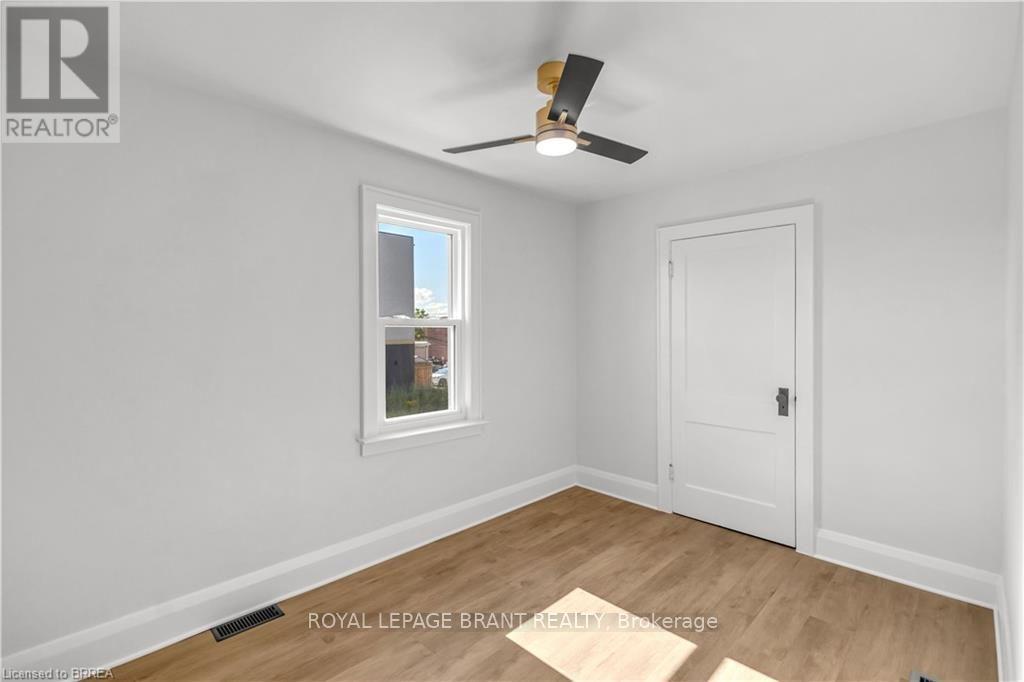 136 King Street Property Photo 22