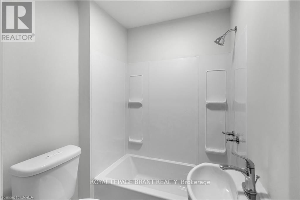 136 King Street Property Photo 24