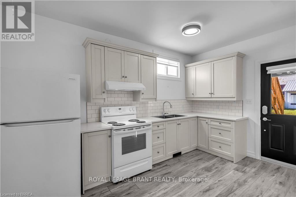 136 King Street Property Photo 28