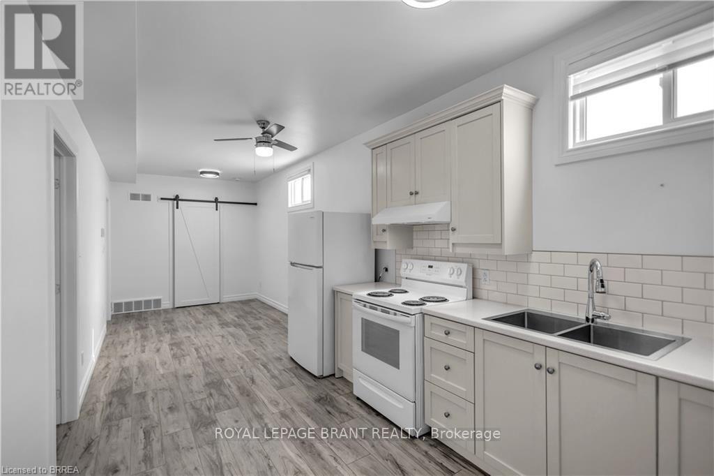 136 King Street Property Photo 29