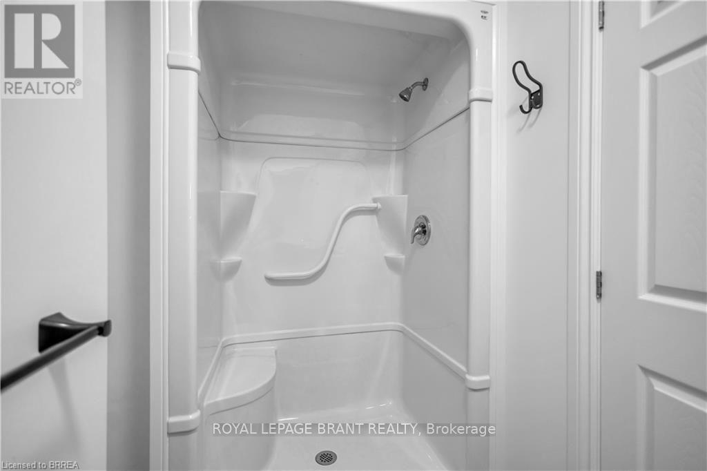 136 King Street Property Photo 36