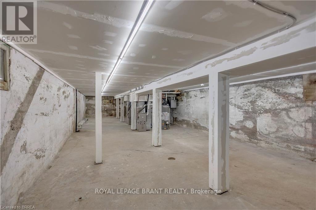 136 King Street Property Photo 37