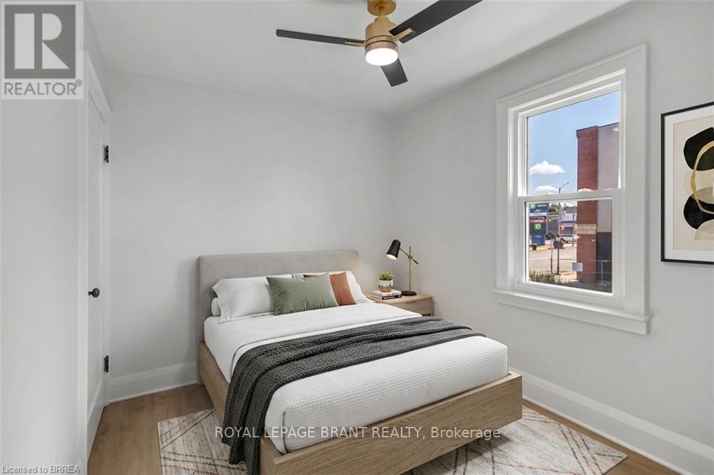 136 King Street Property Photo 46