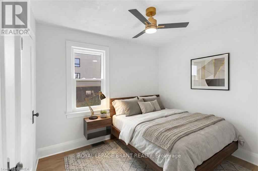 136 King Street Property Photo 47