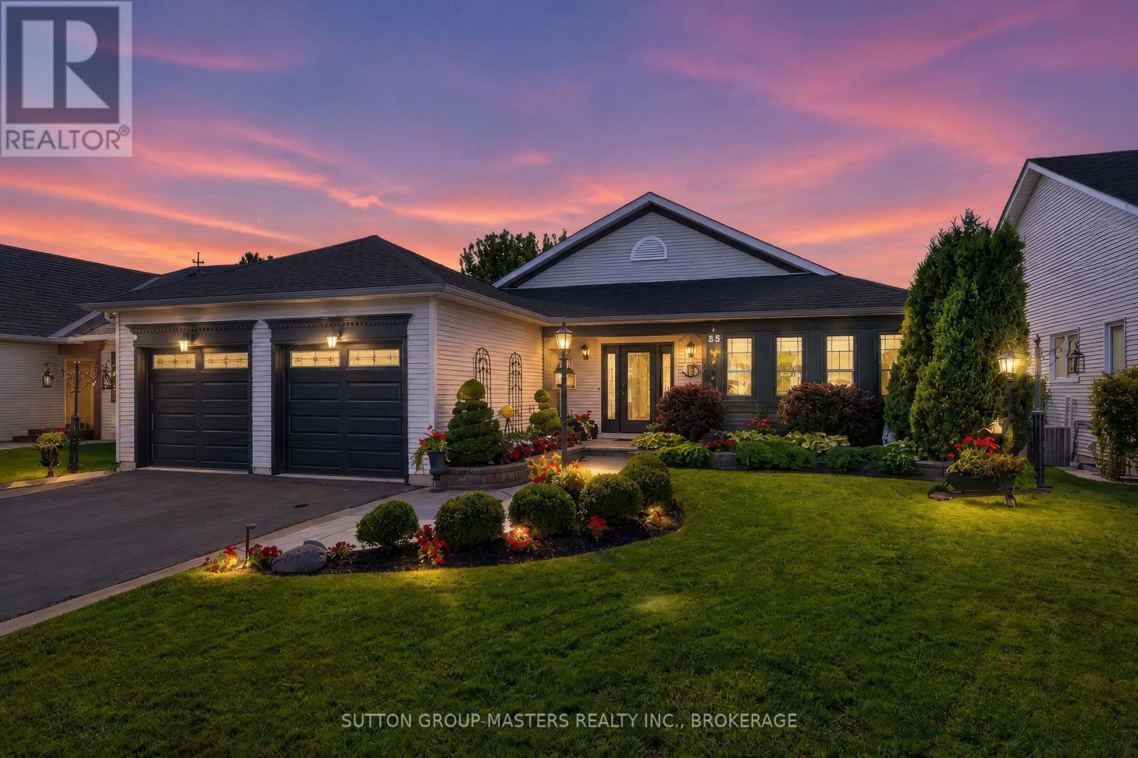 55 Abbey Dawn Drive Property Photo 1