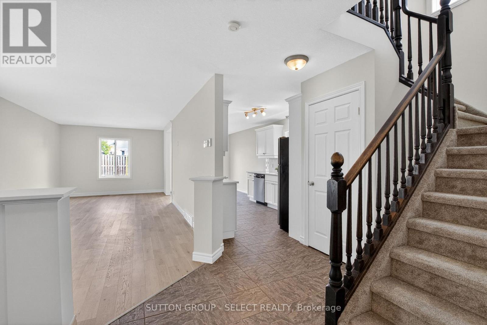 1893 Stackhouse Crescent Property Photo 17