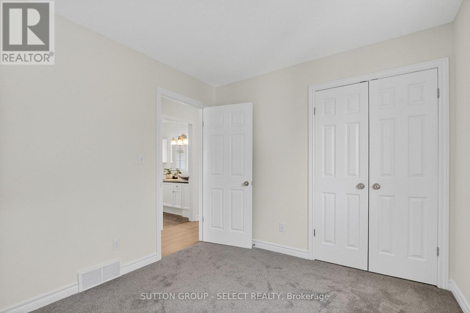 1893 Stackhouse Crescent Property Photo 22