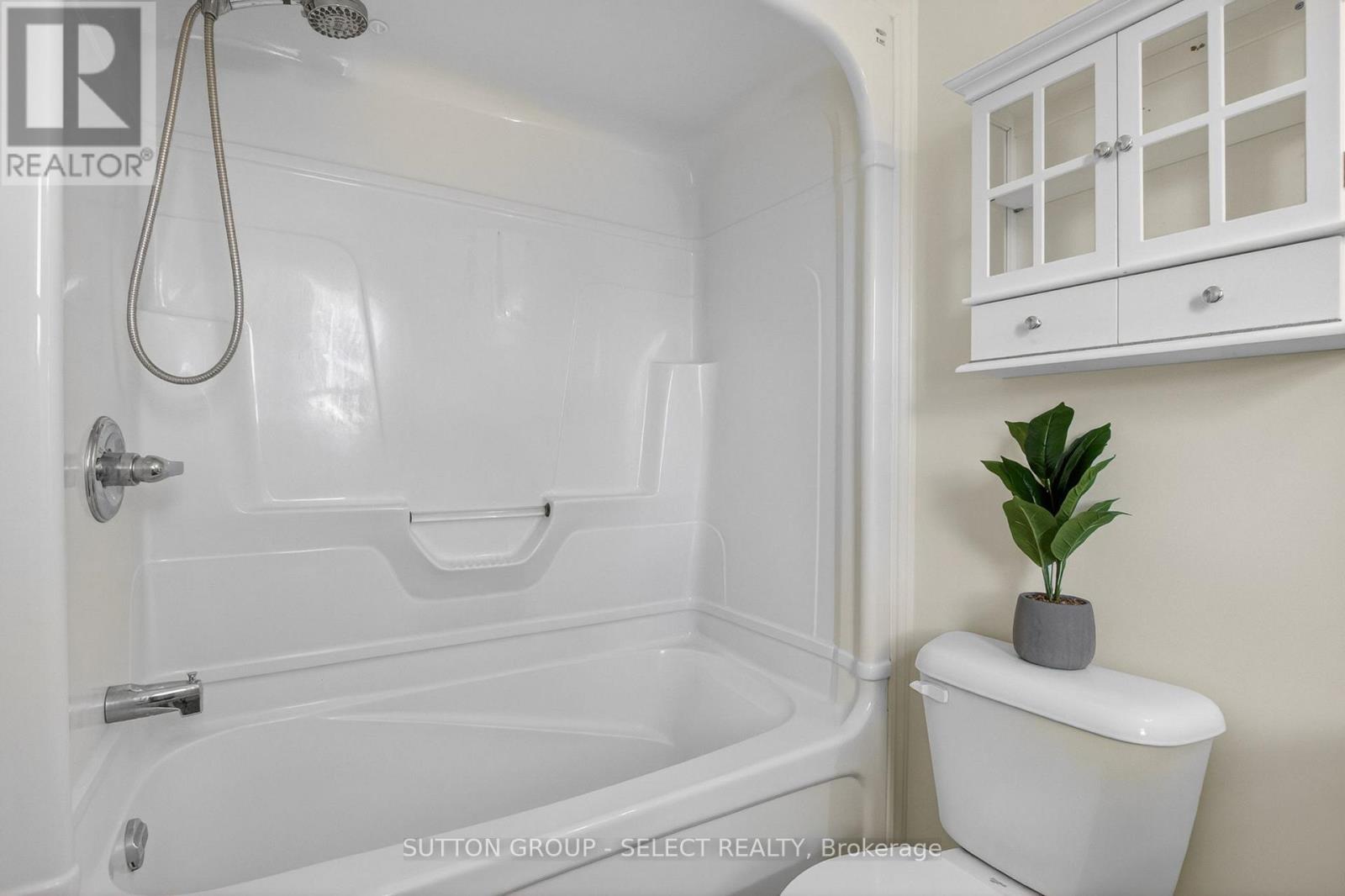 1893 Stackhouse Crescent Property Photo 29