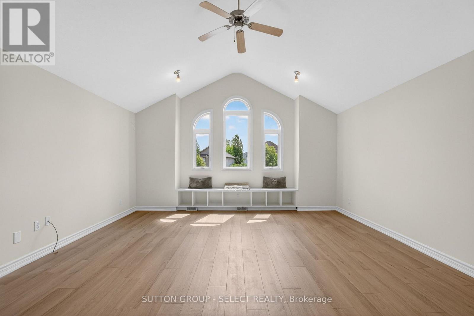 1893 Stackhouse Crescent Property Photo 31