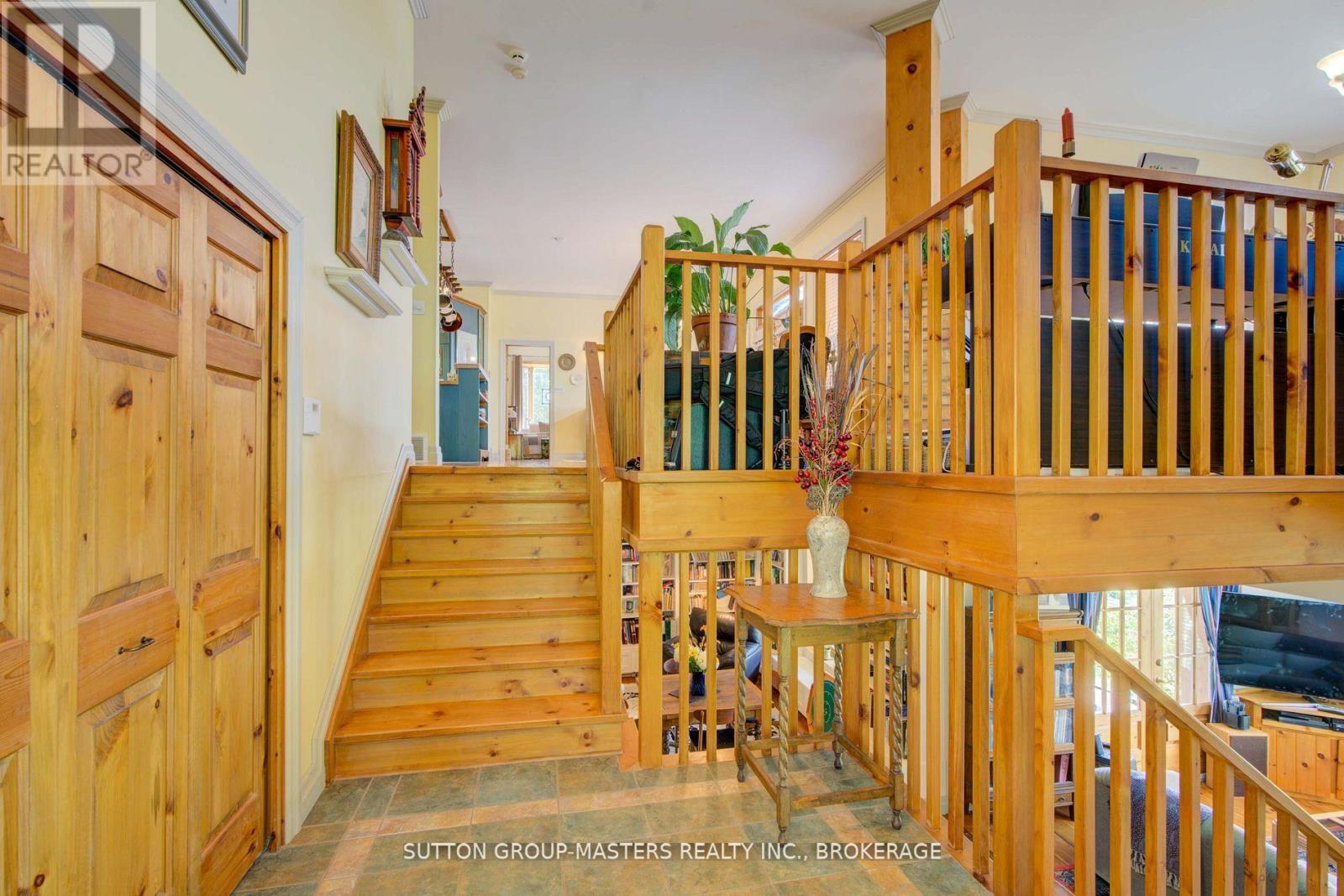 715 North Shore Road Property Photo 9