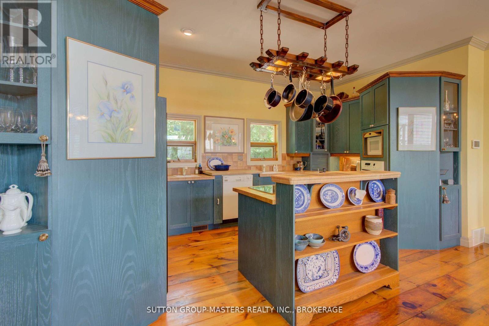 715 North Shore Road Property Photo 15