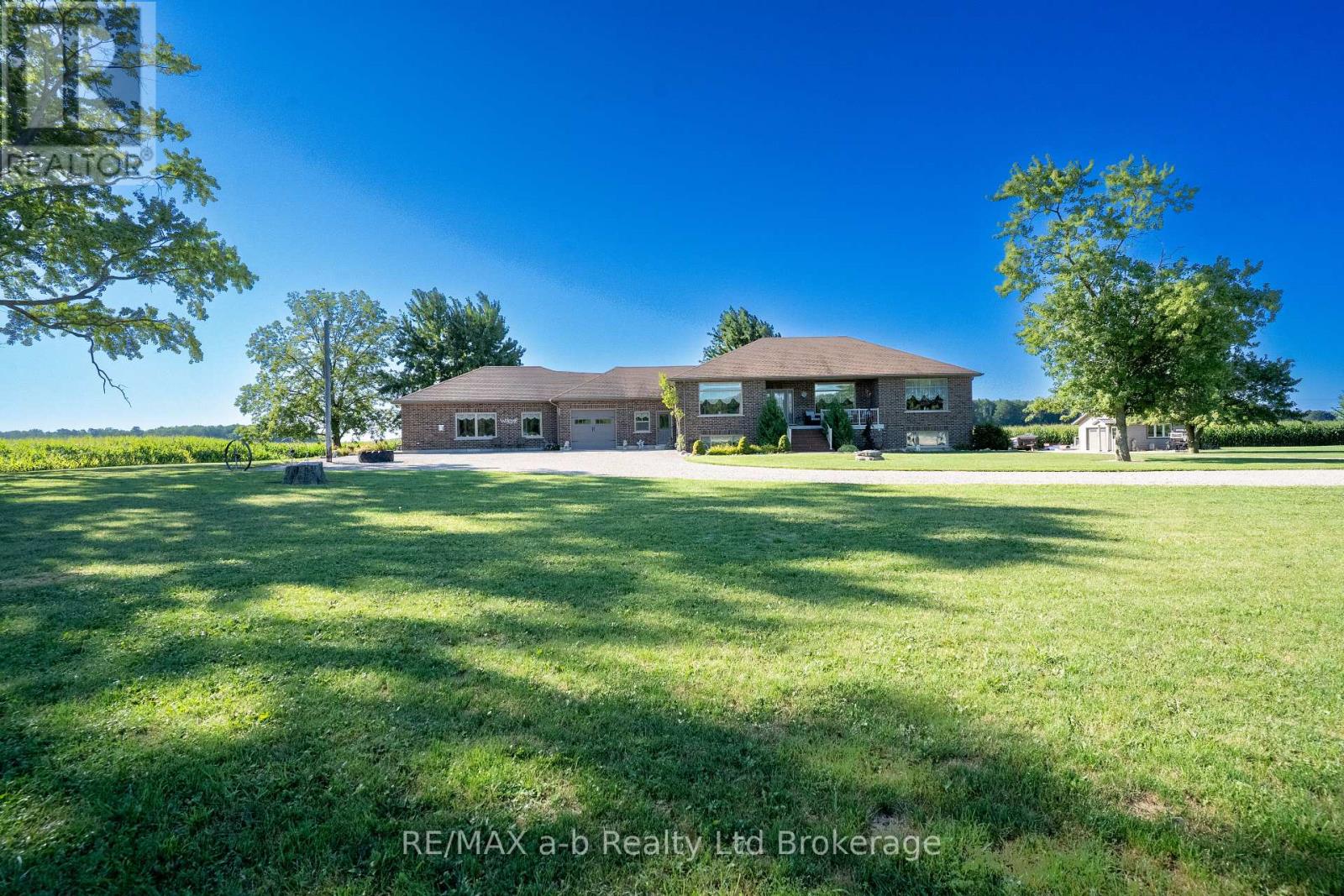 324500 Mount Elgin Road Property Photo 1