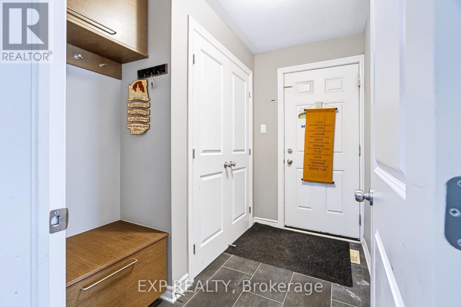 513 Egret Way W Property Photo 8