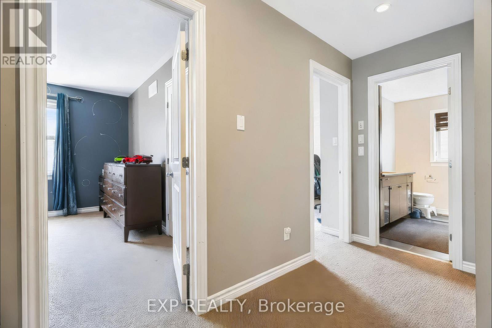 513 Egret Way W Property Photo 38