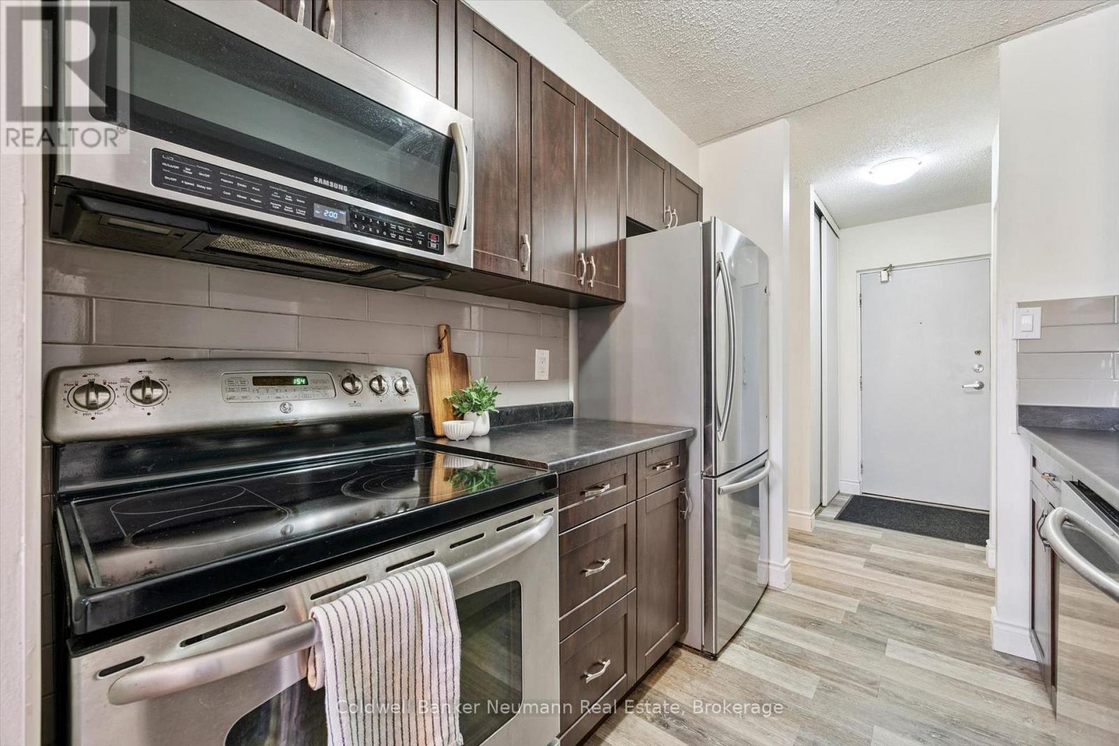 407 - 65 Silvercreek Parkway N Property Photo 10