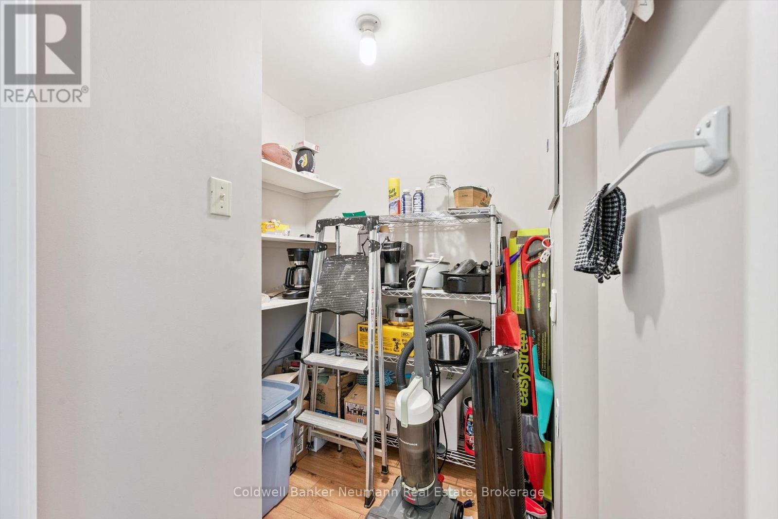 407 - 65 Silvercreek Parkway N Property Photo 14