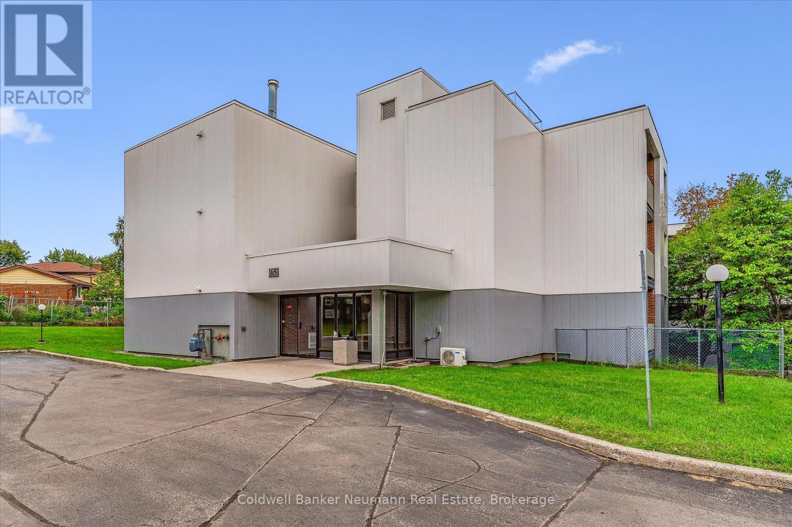 407 - 65 Silvercreek Parkway N Property Photo 22